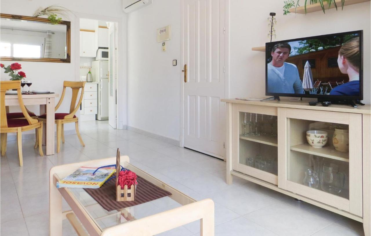 Amazing Apartment In Torrevieja With Kitchen Esterno foto