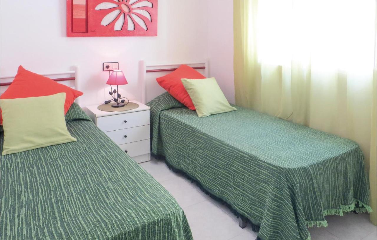 Amazing Apartment In Torrevieja With Kitchen Esterno foto